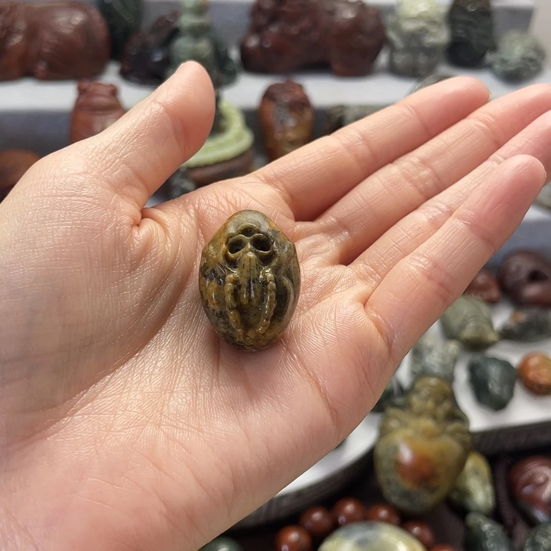 岫岩河磨玉（透闪石质玉）未镶嵌颈饰K***?
