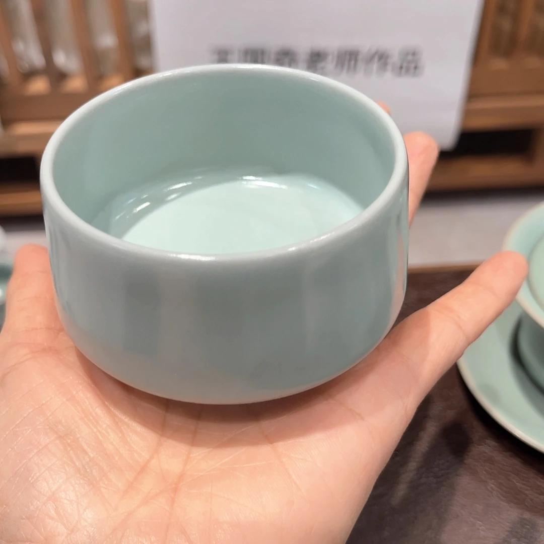 阿***杰杯子仿古家具及现代艺术作品欣赏