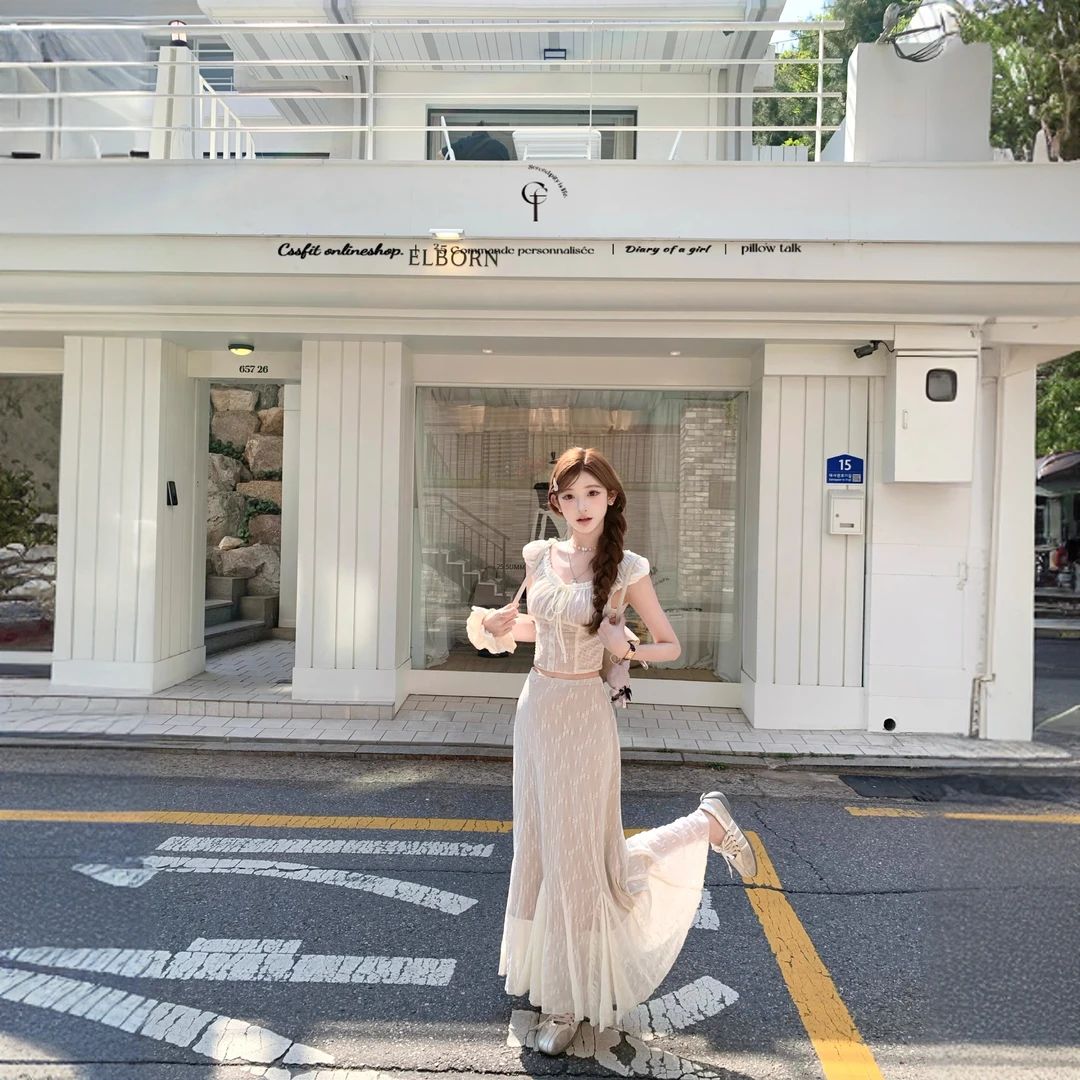 鸢尾莫吉托 打揽蕾丝上衣长裙气质套装