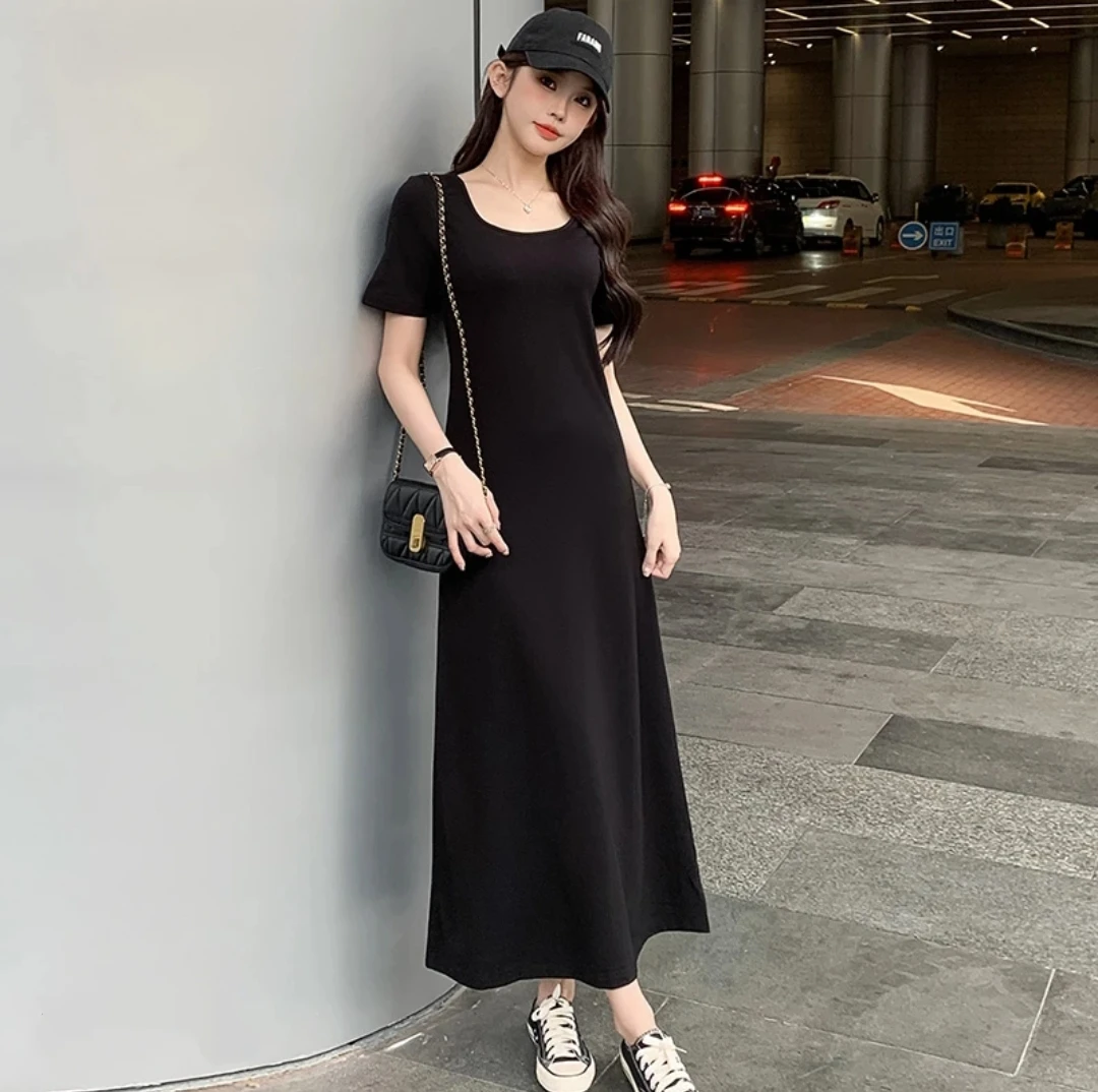 黑色方领连衣裙夏季女显瘦气质长裙2025新款收腰大摆裙法式小黑裙