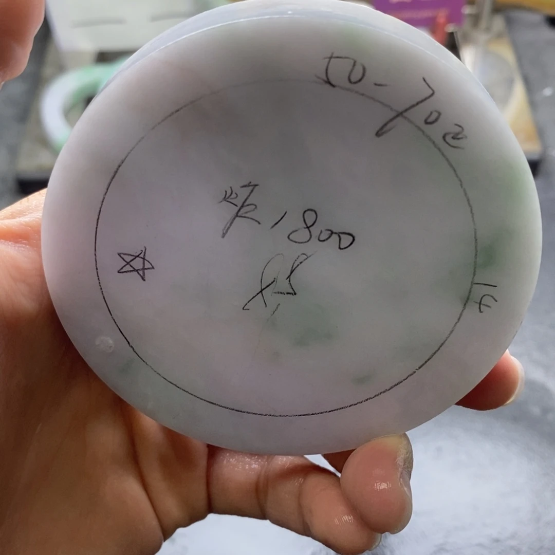 定制翡翠未镶嵌翡翠手镯