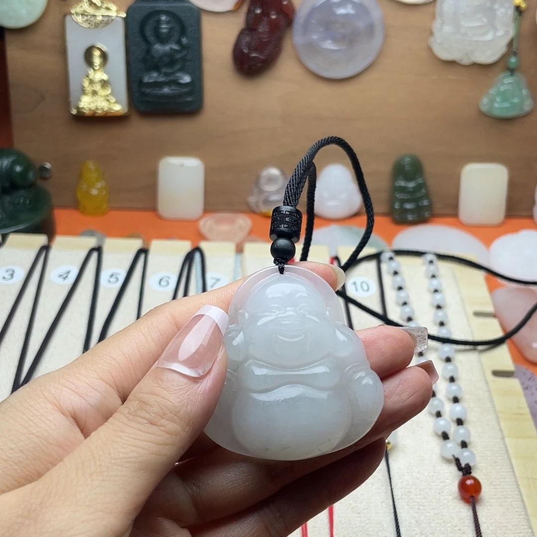 颈饰未镶嵌石英质玉（金丝玉）