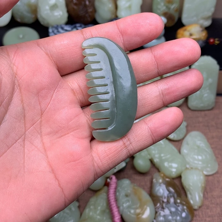 和田玉（糖玉）未镶嵌颈饰