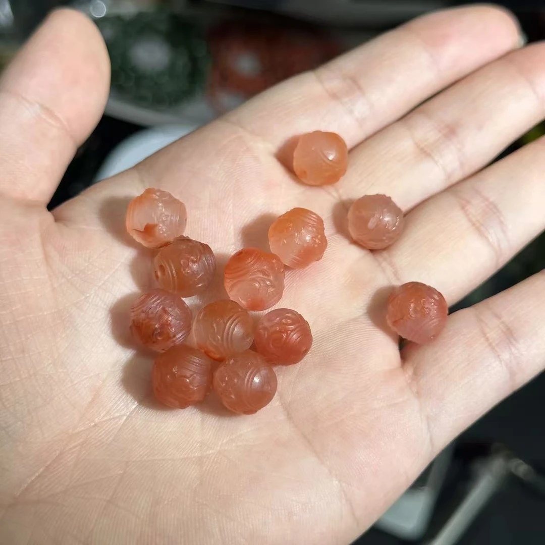 【W19】南红冰飘雕刻珠多样性发其一对