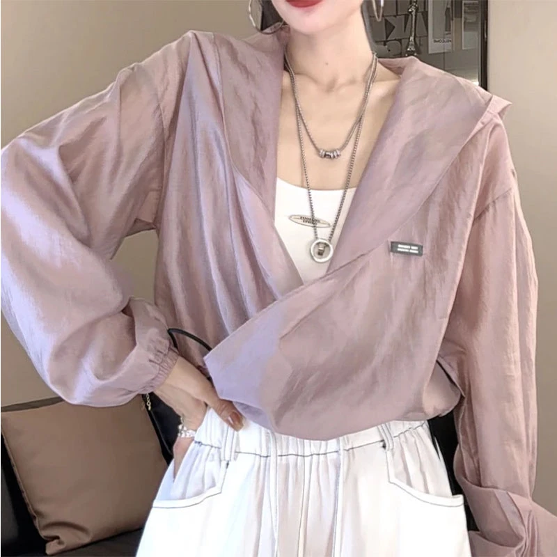 时尚简约连帽长袖防晒衣女夏季新款洋气休闲百搭室内空调外套上衣