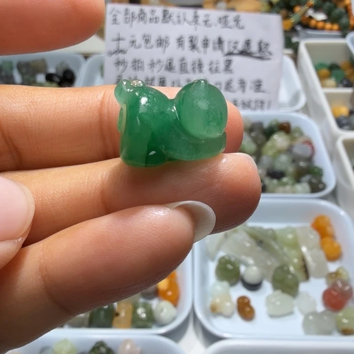 和田玉未镶嵌珠宝奇石
