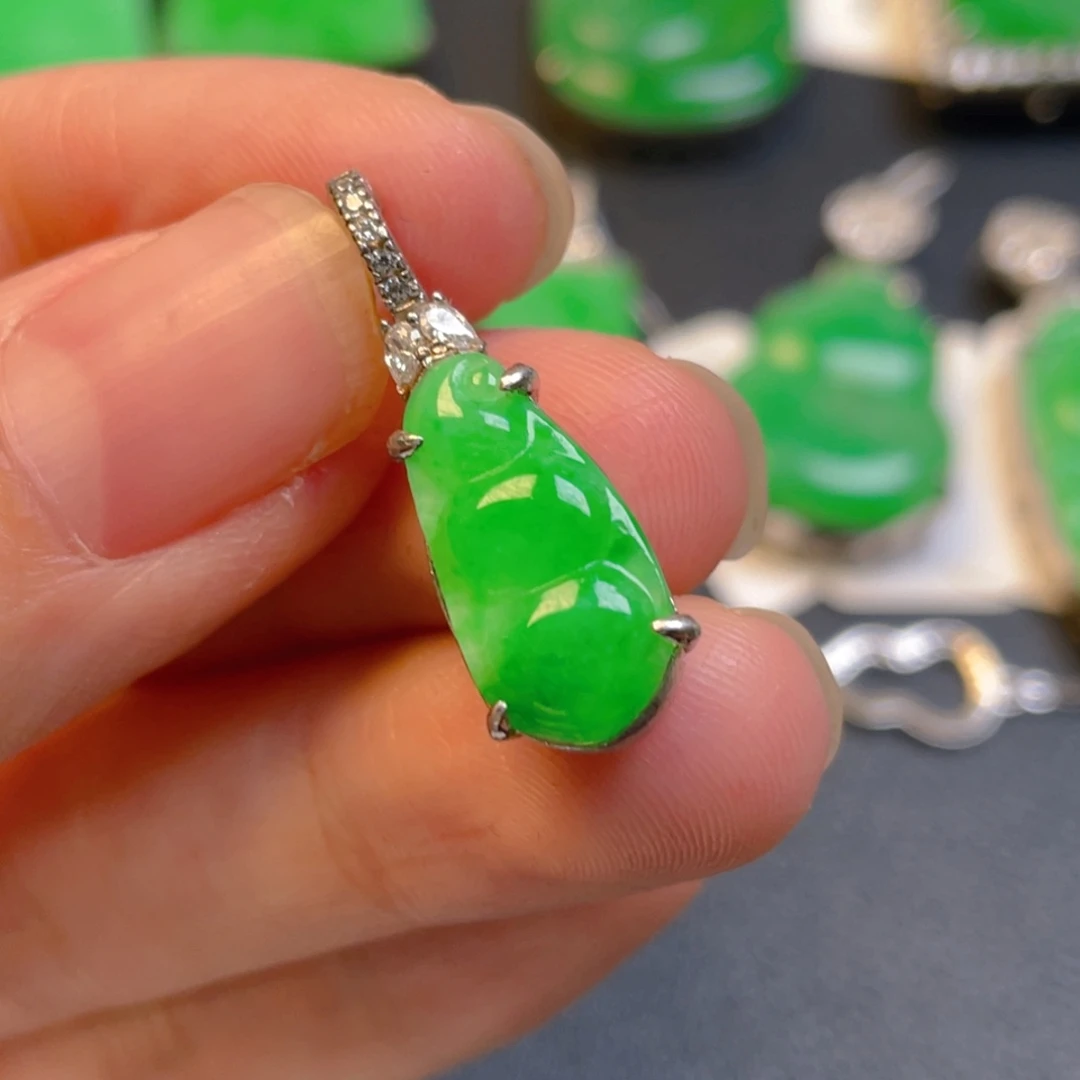 翡翠银S925镶嵌颈饰