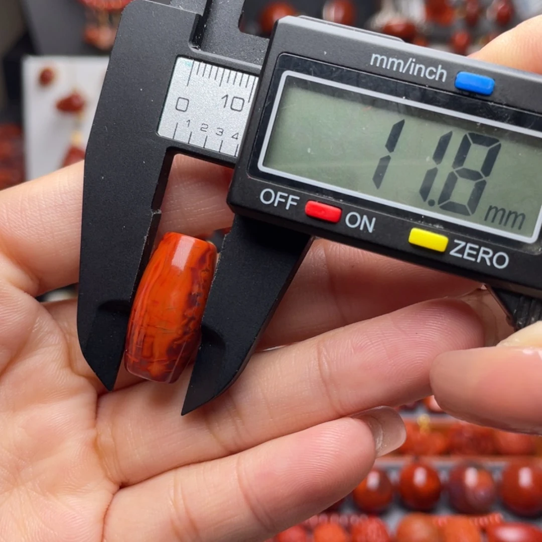 【闪购商品】南红玛瑙火焰纹桶珠未镶嵌