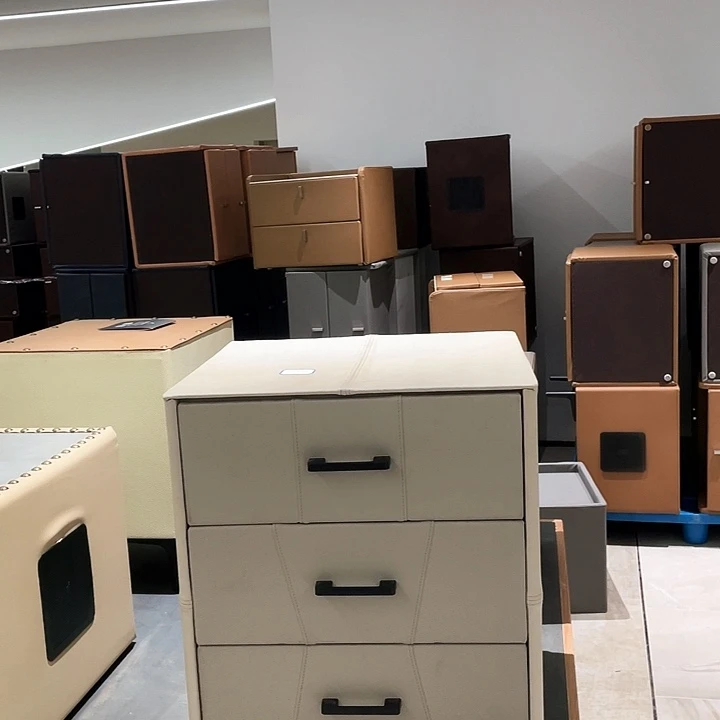 皮革三层床头柜vcxd