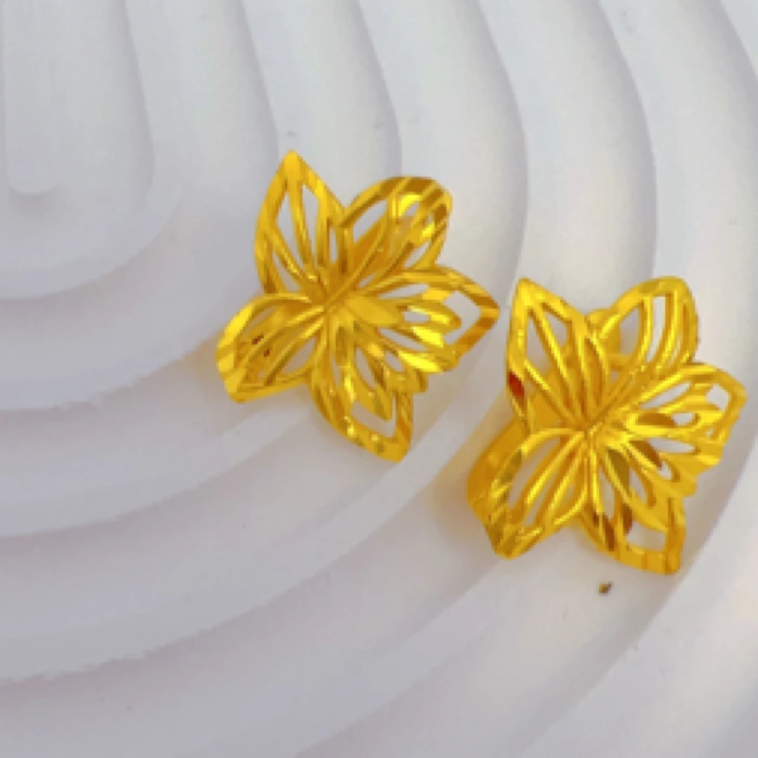 铜合金耳饰  耳环女款气质时尚百搭简约精美花戒精致