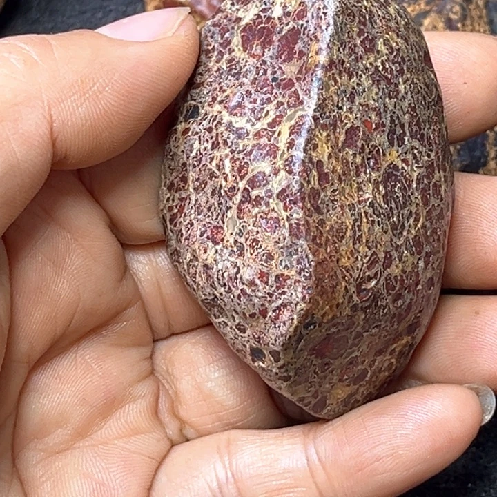 山***峰花岗石铁合金天宝石