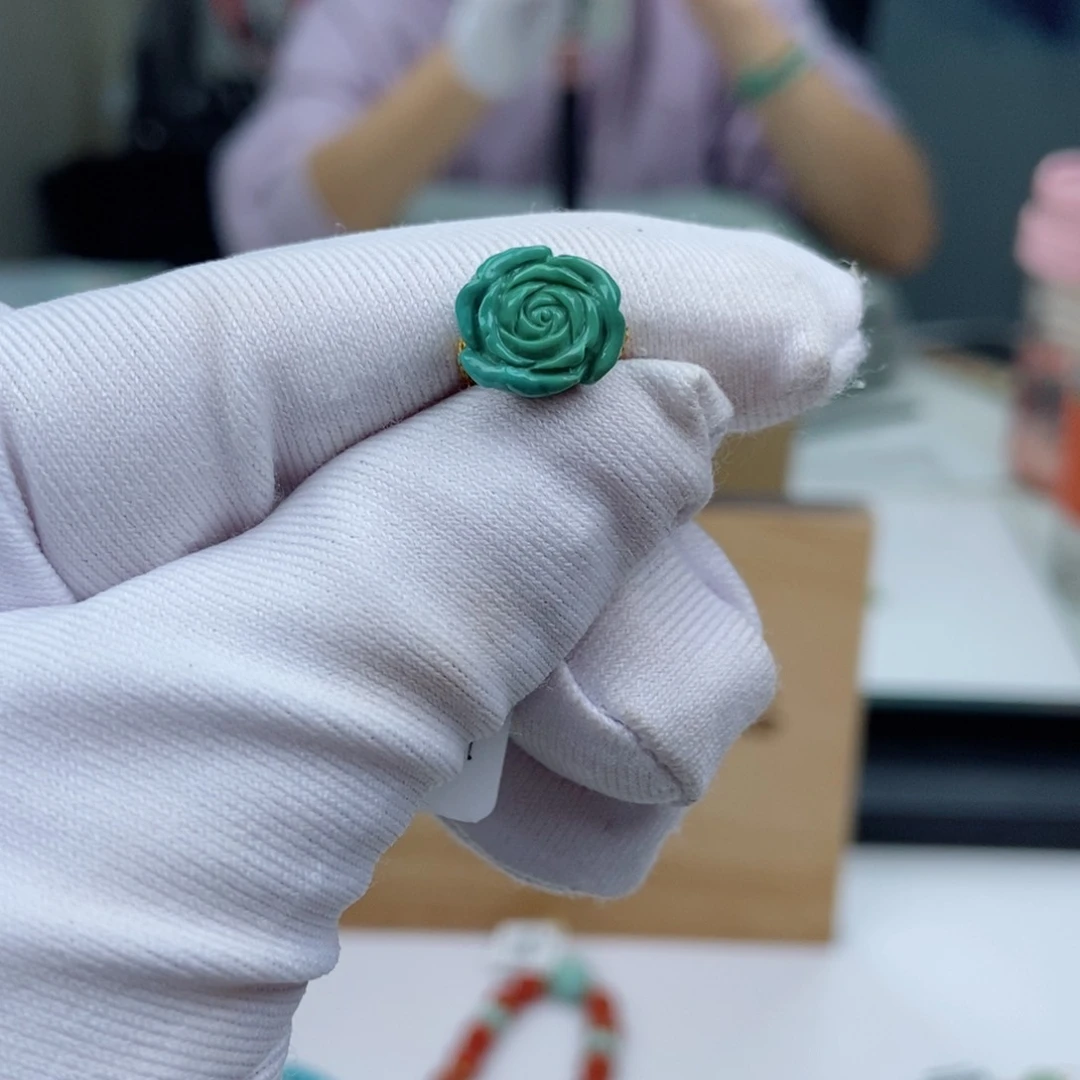 未镶嵌绿松石珠宝奇石