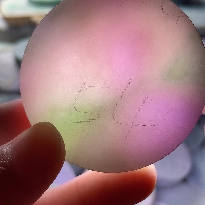 翡翠挂件未镶嵌毛料50