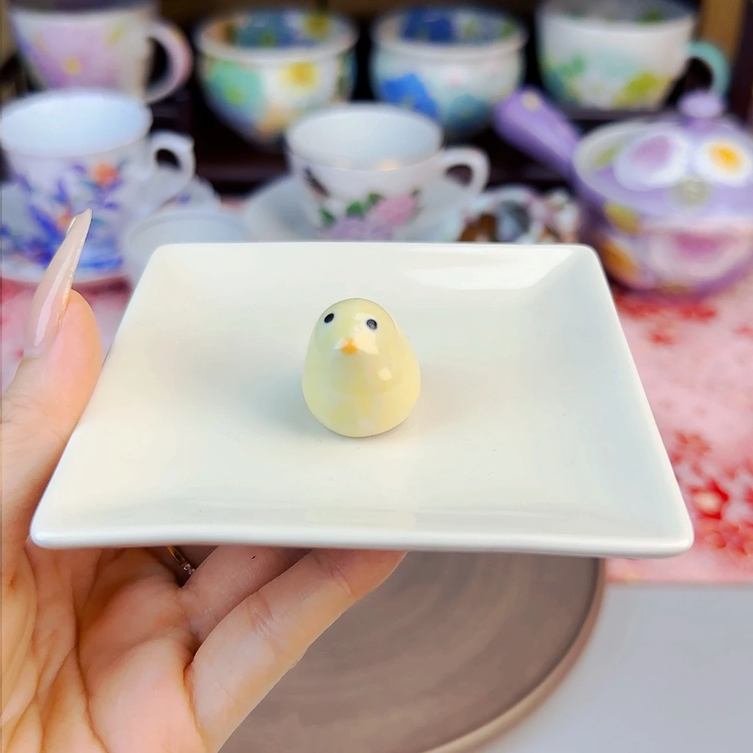 他家茶具瓷器真美！