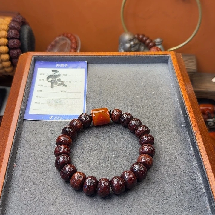 凤眼菩提吊坠手串