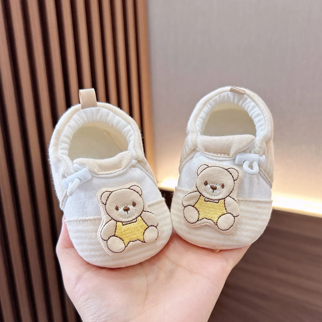 春秋季婴儿软底步前鞋袜0-6个月男女宝宝3-9-12个月可爱防滑不掉