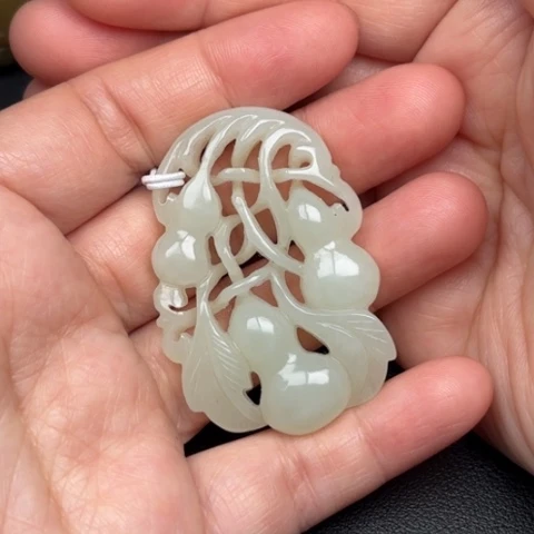 和田玉挂件未镶嵌亿*张