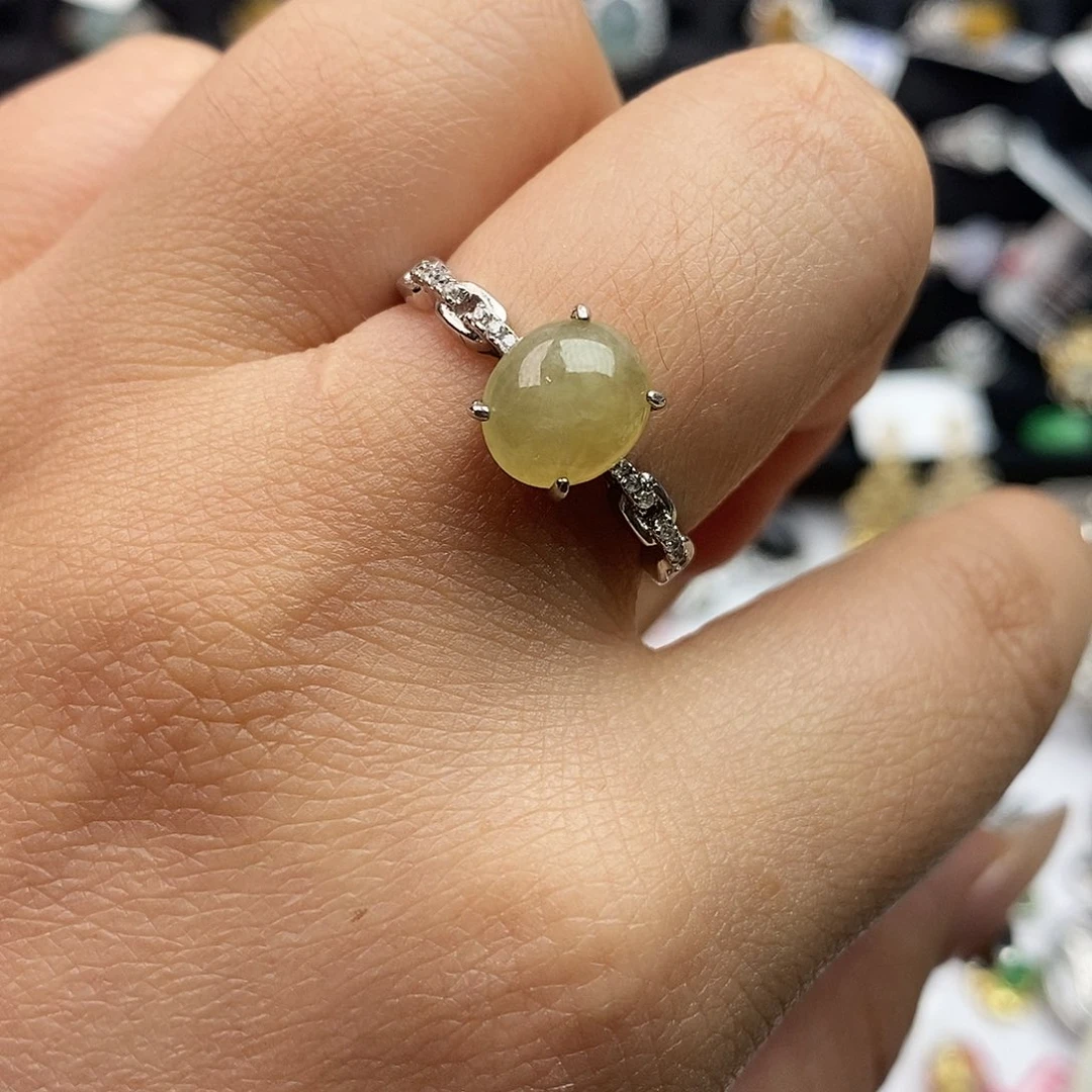 翡翠未镶嵌戒指翡翠