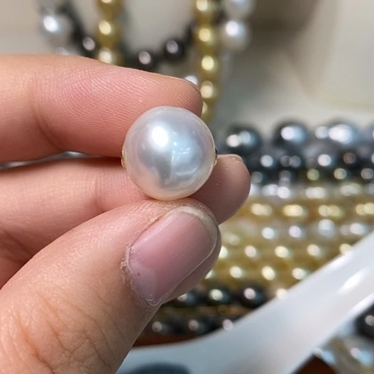 海水珍珠18K金镶嵌颈饰13