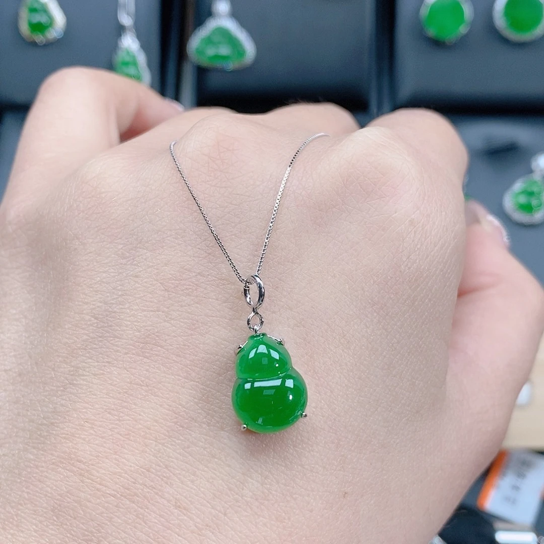 翡翠银S925镶嵌颈饰翡翠吊坠