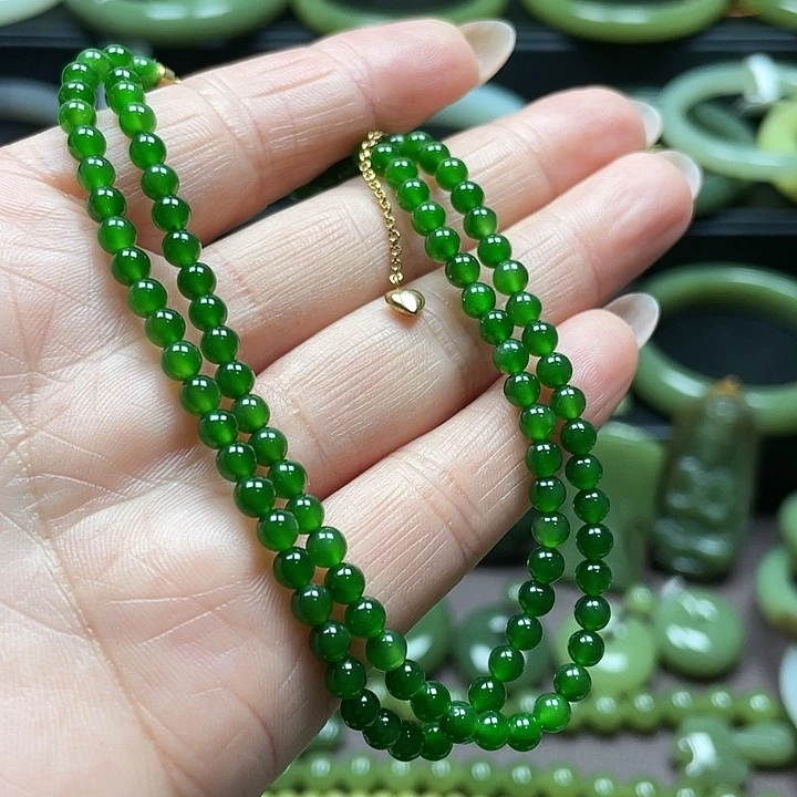 署***甜和田玉（碧玉）未镶嵌颈饰