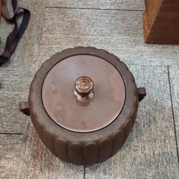 紫砂茶杯G****威非常美丽漂亮的物品