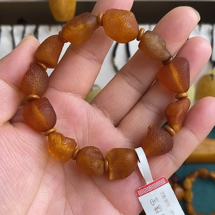 漏***师琥珀颈饰未镶嵌手串