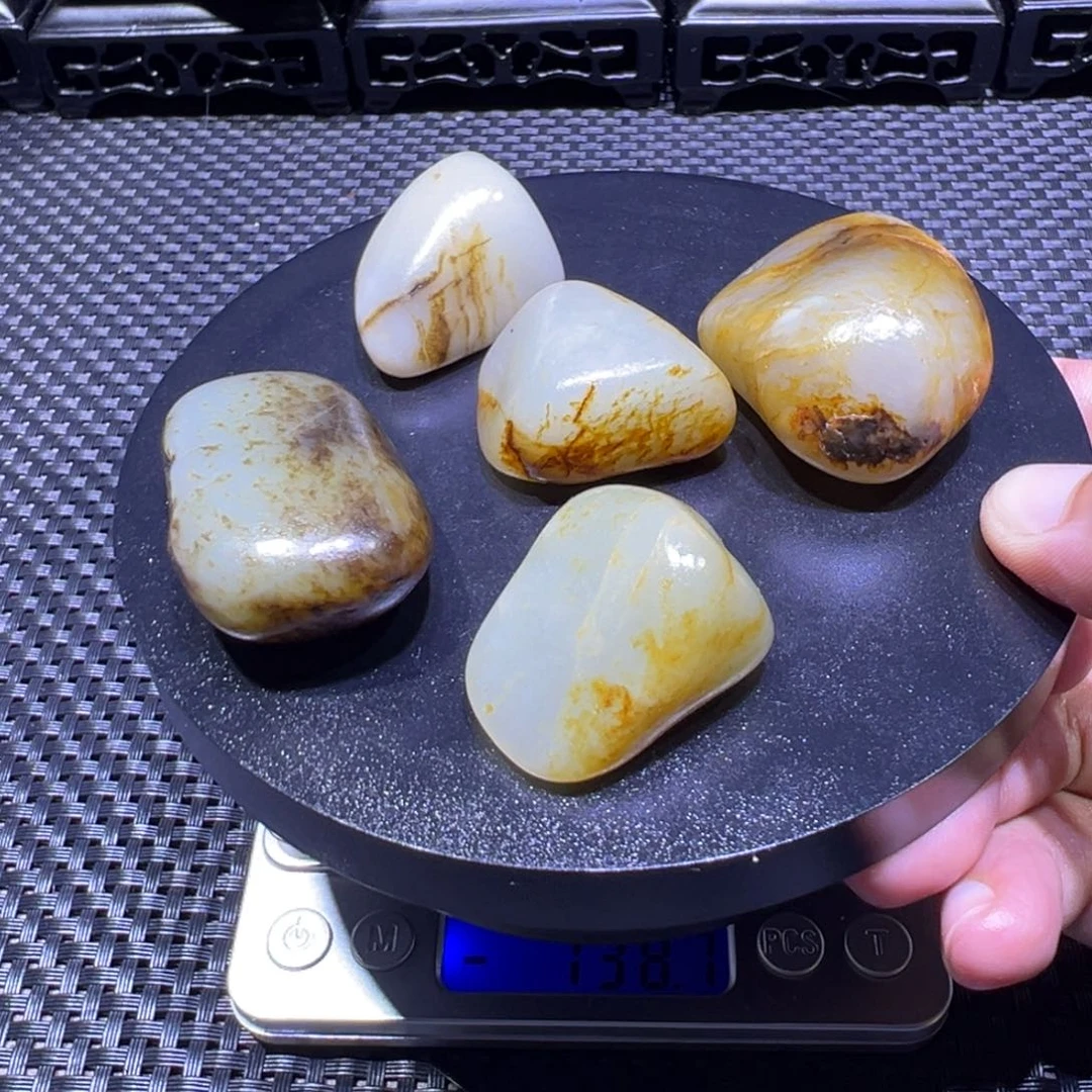 吊坠(不含链)未镶嵌和田玉（子料）166