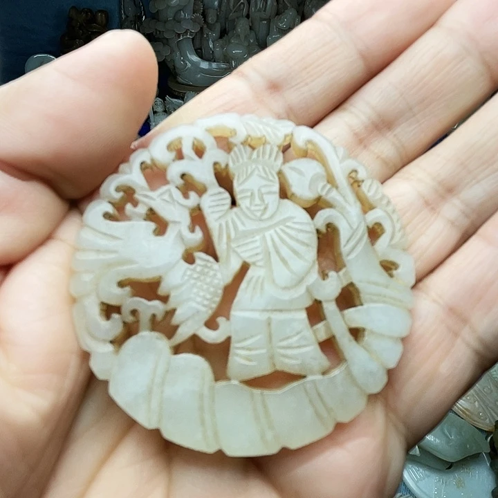 和田玉（青白玉）未镶嵌颈饰