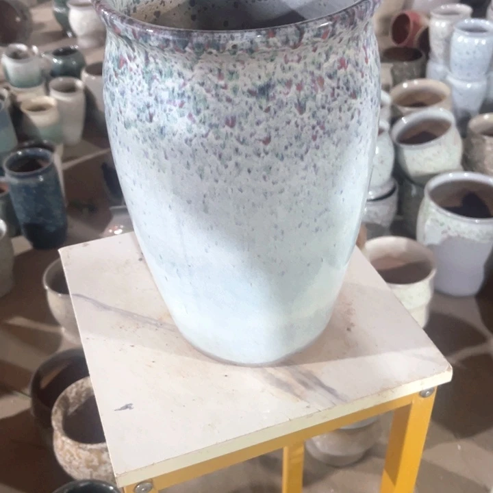 紫砂花盆口径20高度32一只小瑕疵