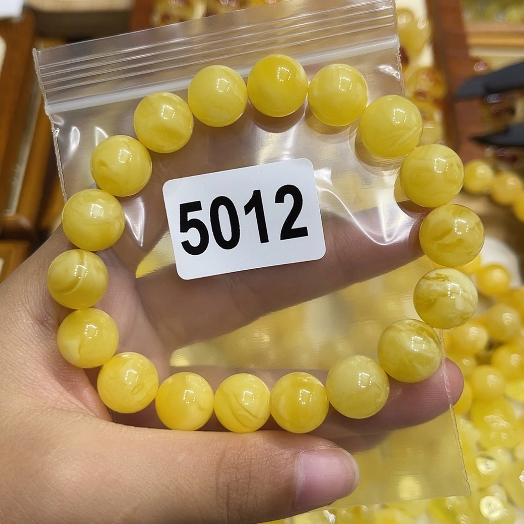 小****琥珀未镶嵌珠宝奇石