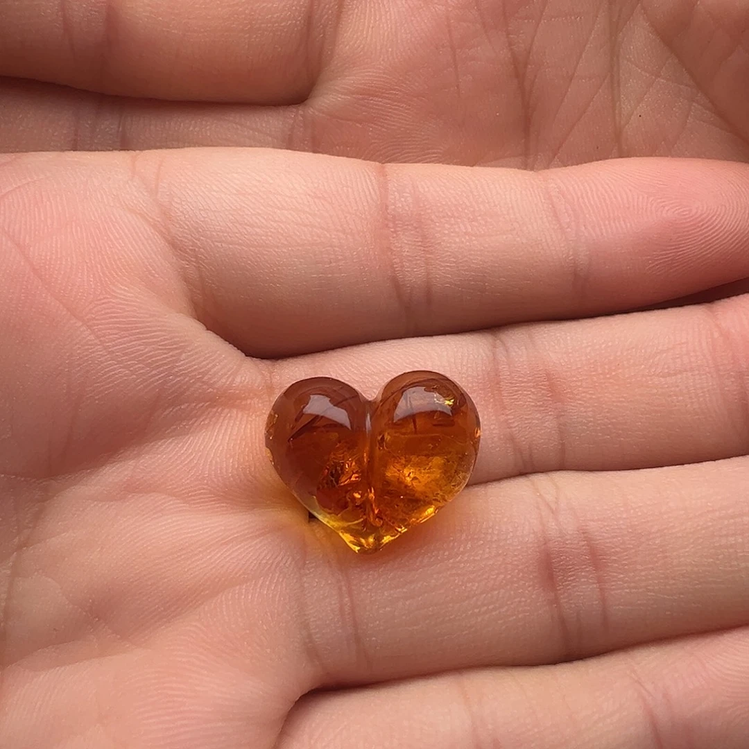 琥珀（花珀）未镶嵌颈饰花珀屁桃（打孔不退换）