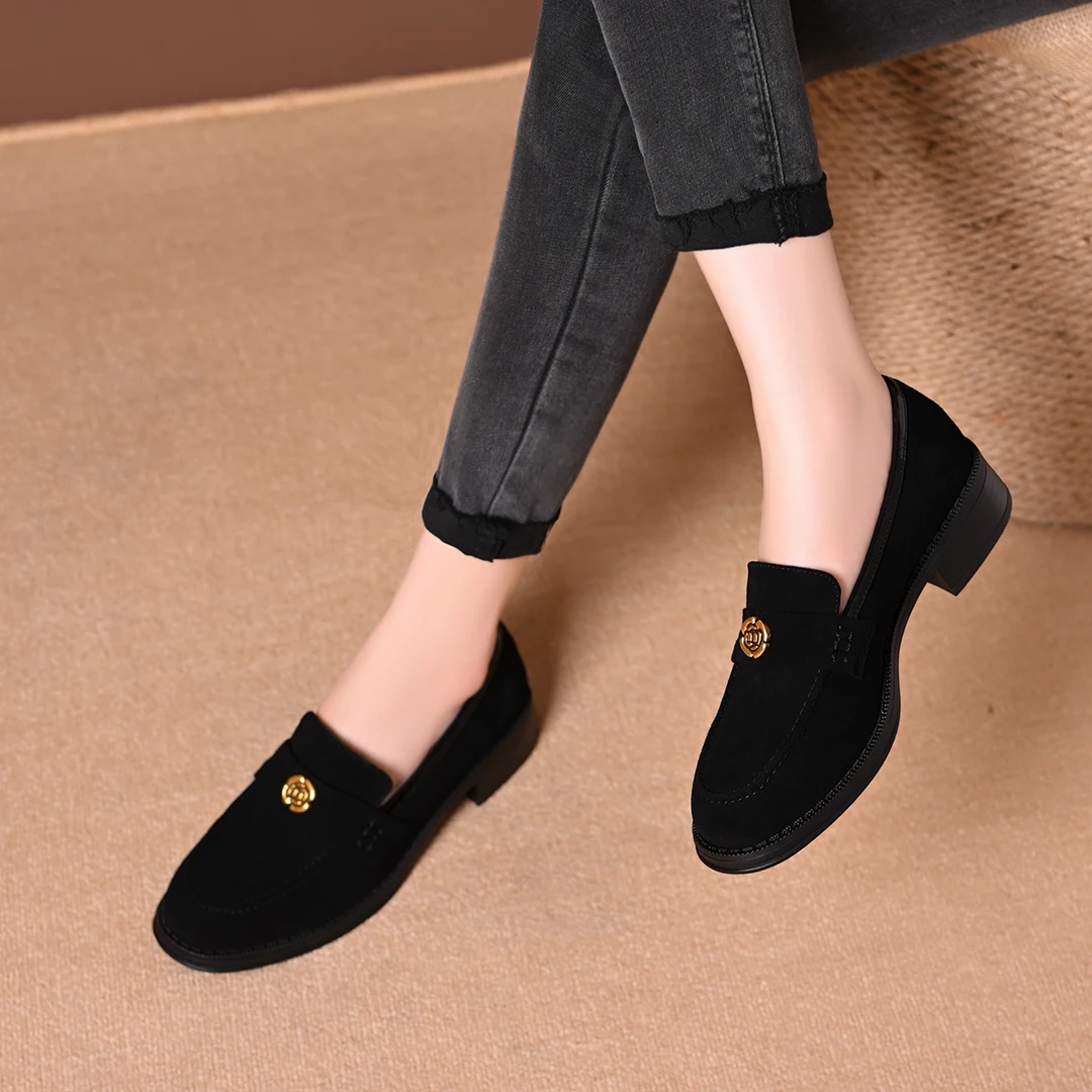 英伦风小皮鞋女2025新款秋法式复古百搭粗跟单鞋豆豆鞋春秋乐福鞋