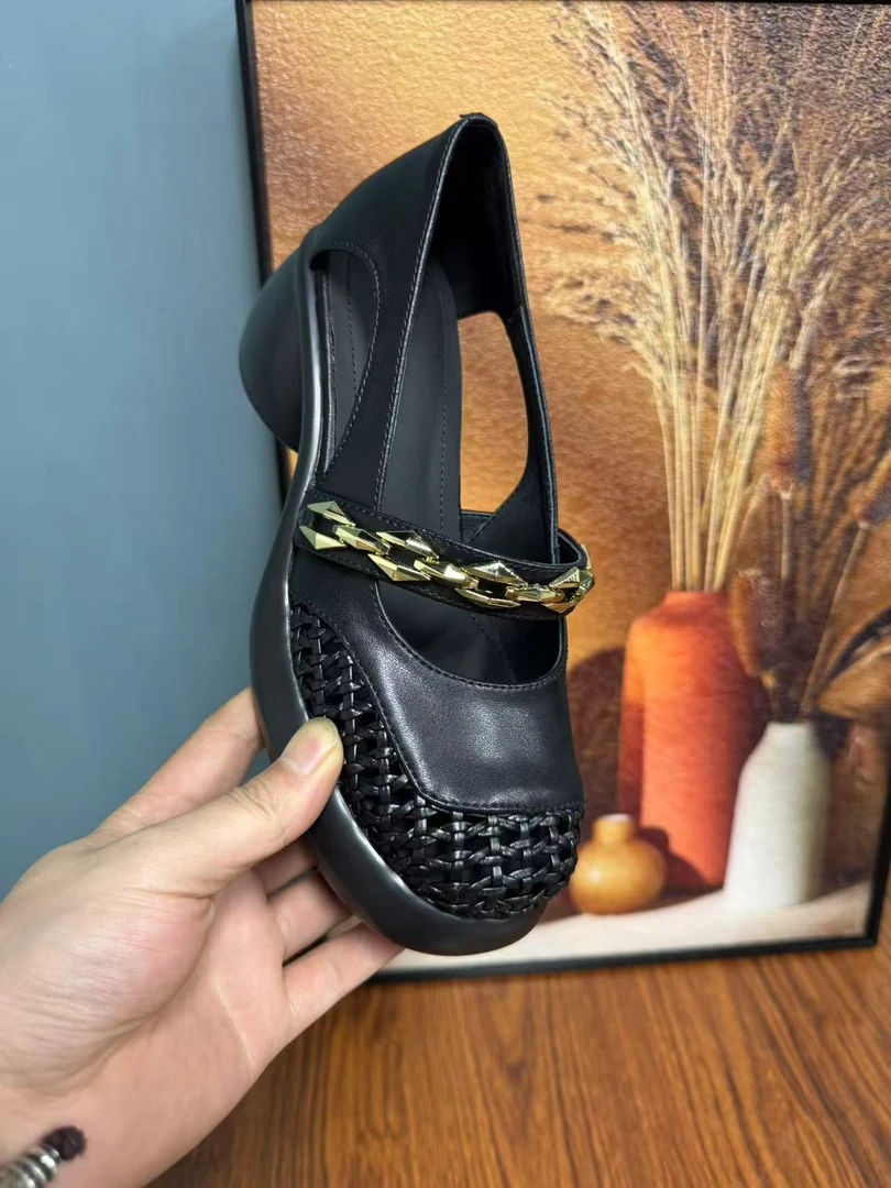 2025年新款牛皮跟高5公分休闲凉鞋