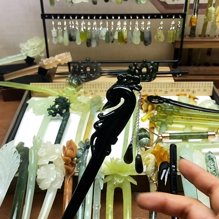 岫玉发簪未镶嵌?**?岫玉发簪未镶嵌天然