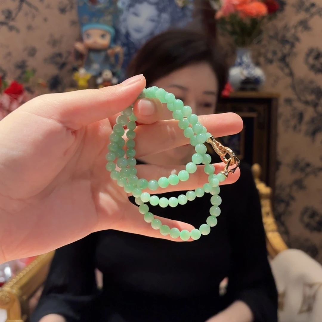 翡翠颈饰未镶嵌颈饰