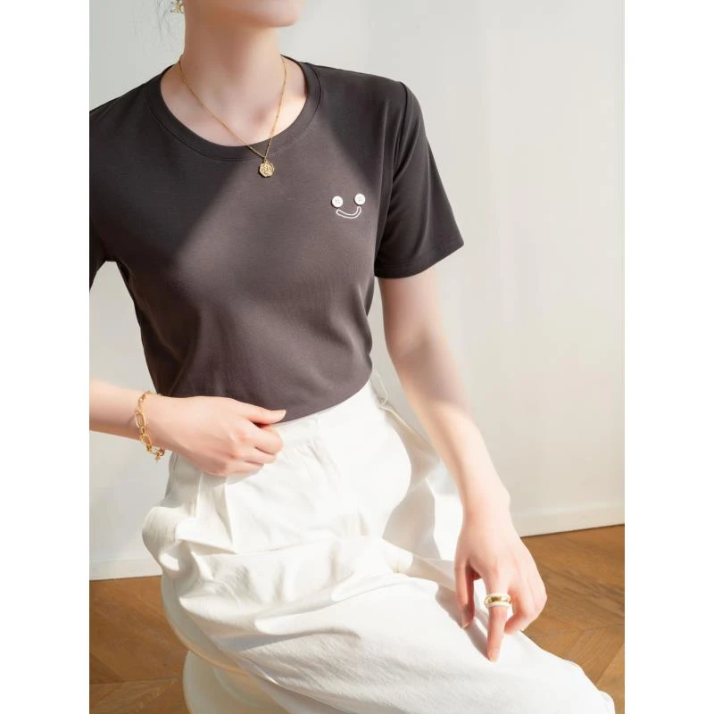 灰色短袖T恤女2025夏季修身显瘦百搭休闲女韩版圆领纽扣笑脸XL-3