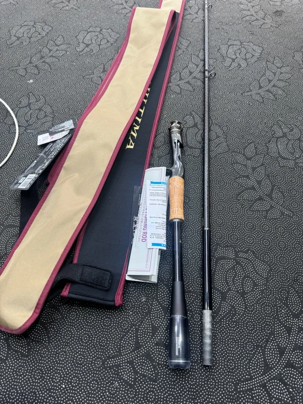 九五，荣三路亚竿，枪柄174mhg，极微使用无磕碰开裂，国行卡袋齐全