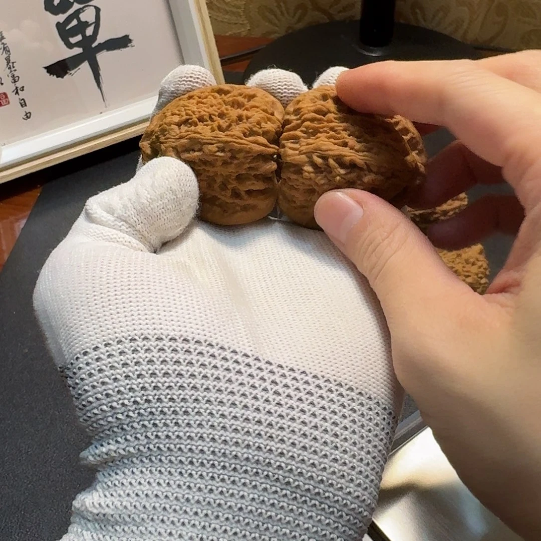 用***5把件文玩核桃南疆三角桩43尺