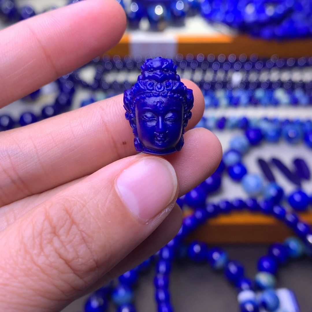 青金石未镶嵌雕刻件藏传度母