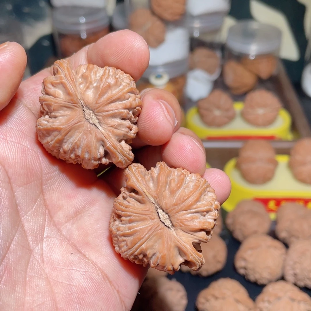 博***洋文玩核桃一物一拍