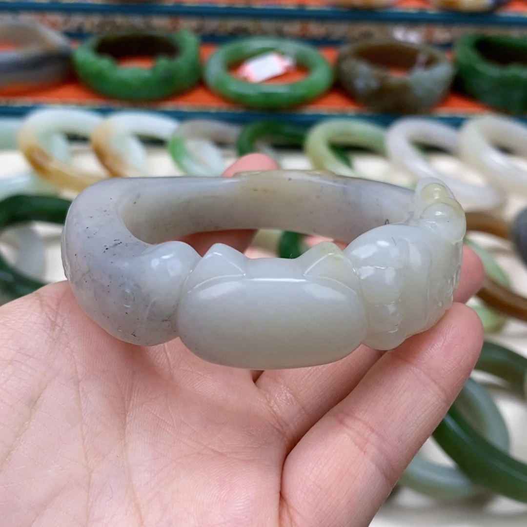 和田玉手镯53.5未镶嵌h**o