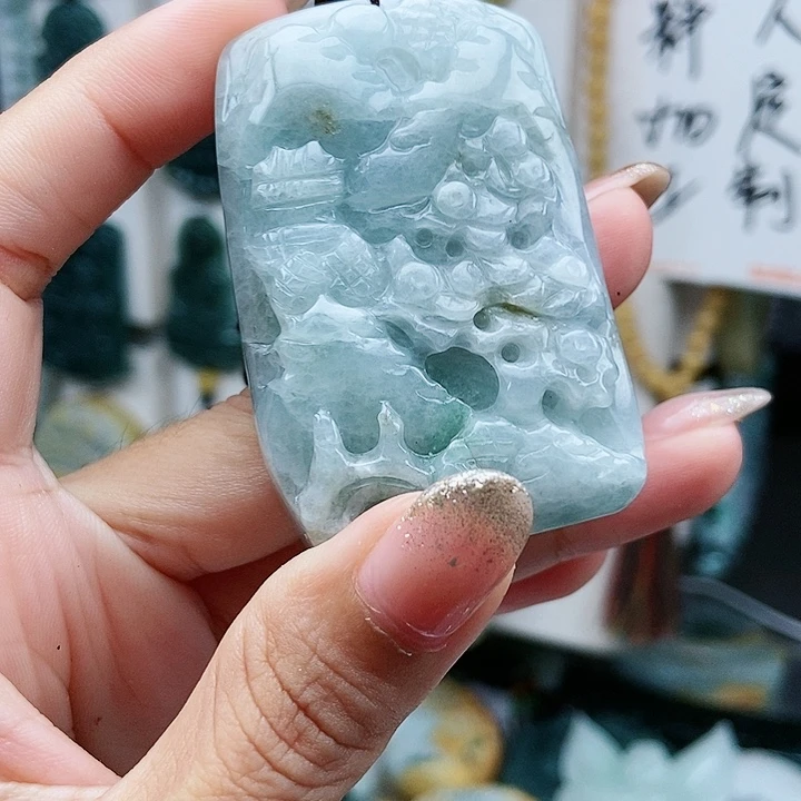 翡翠未镶嵌颈饰翡翠