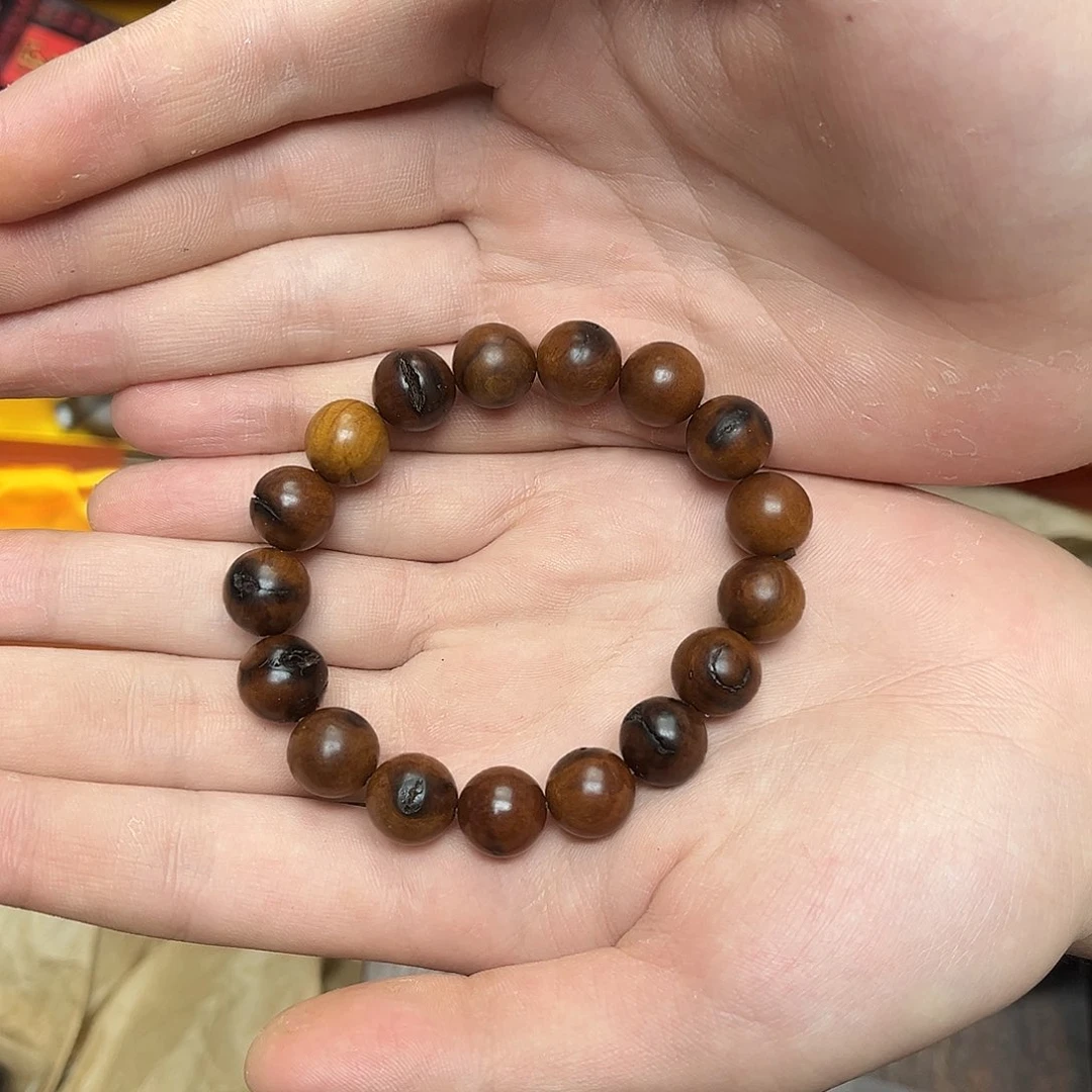 大叶紫檀（黑酸枝木类）