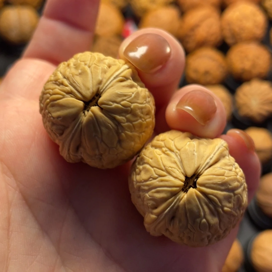 *****文玩核桃把件核桃