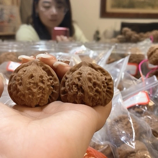 文玩核桃吊坠文**英40宫灯