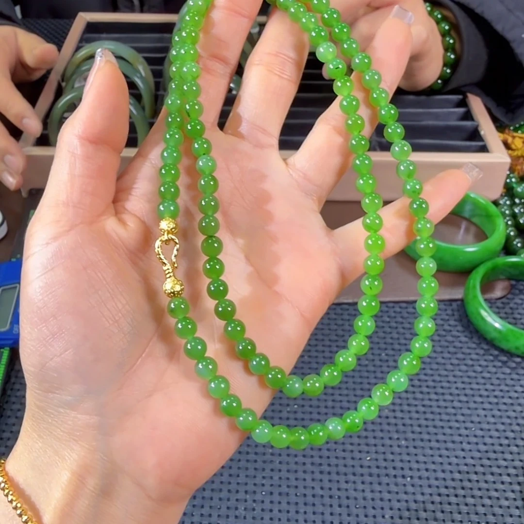 和田玉（碧玉）未镶嵌颈饰卡6