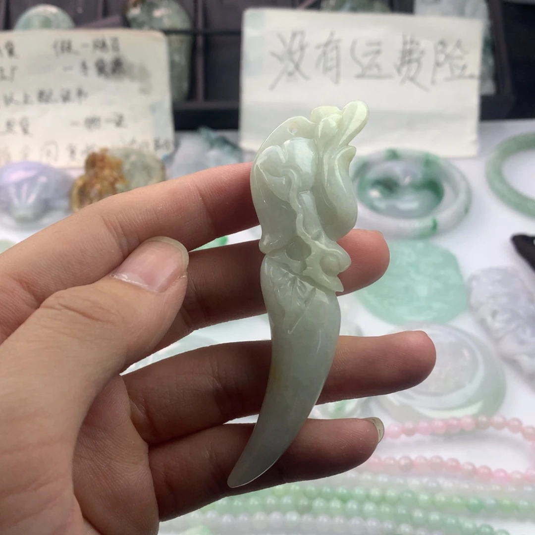 翡翠颈饰未镶嵌一