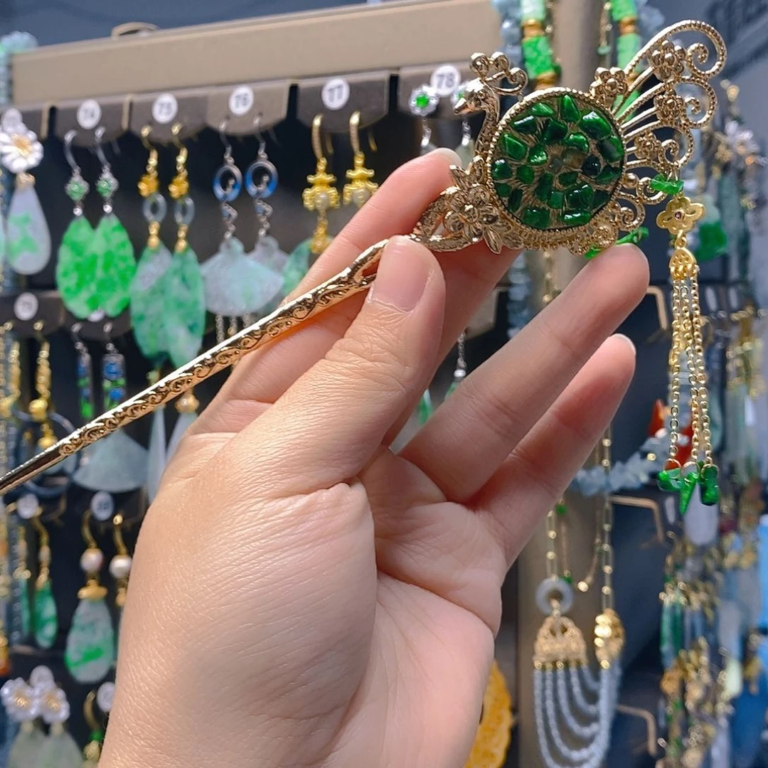 颈饰未镶嵌翡翠翡翠