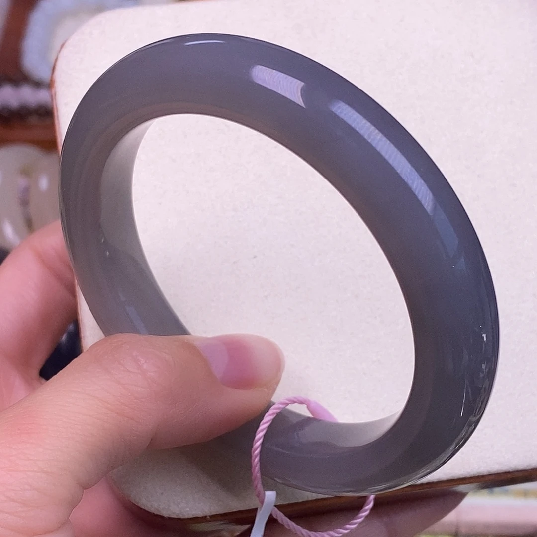 颈饰未镶嵌和田玉烟紫冰底手镯58